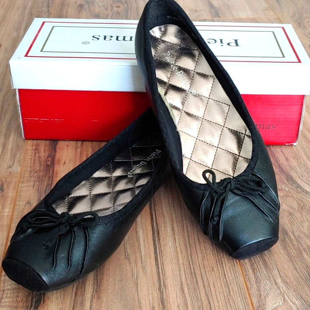 Black Ballet Flats